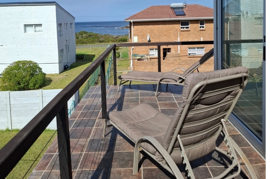 5 Bedroom Property for Sale in Bettys Bay Western Cape